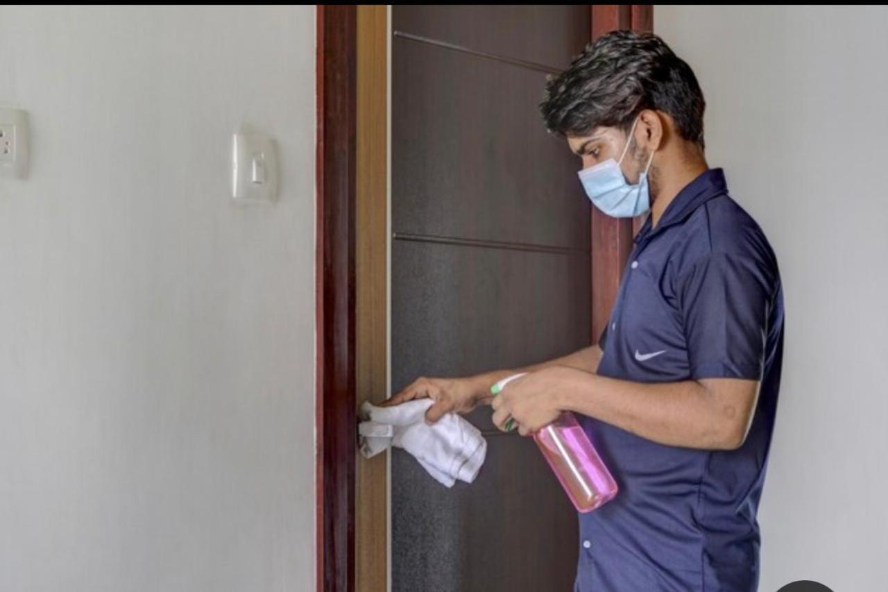 Hotel Season Ahmedabad Bagian luar foto