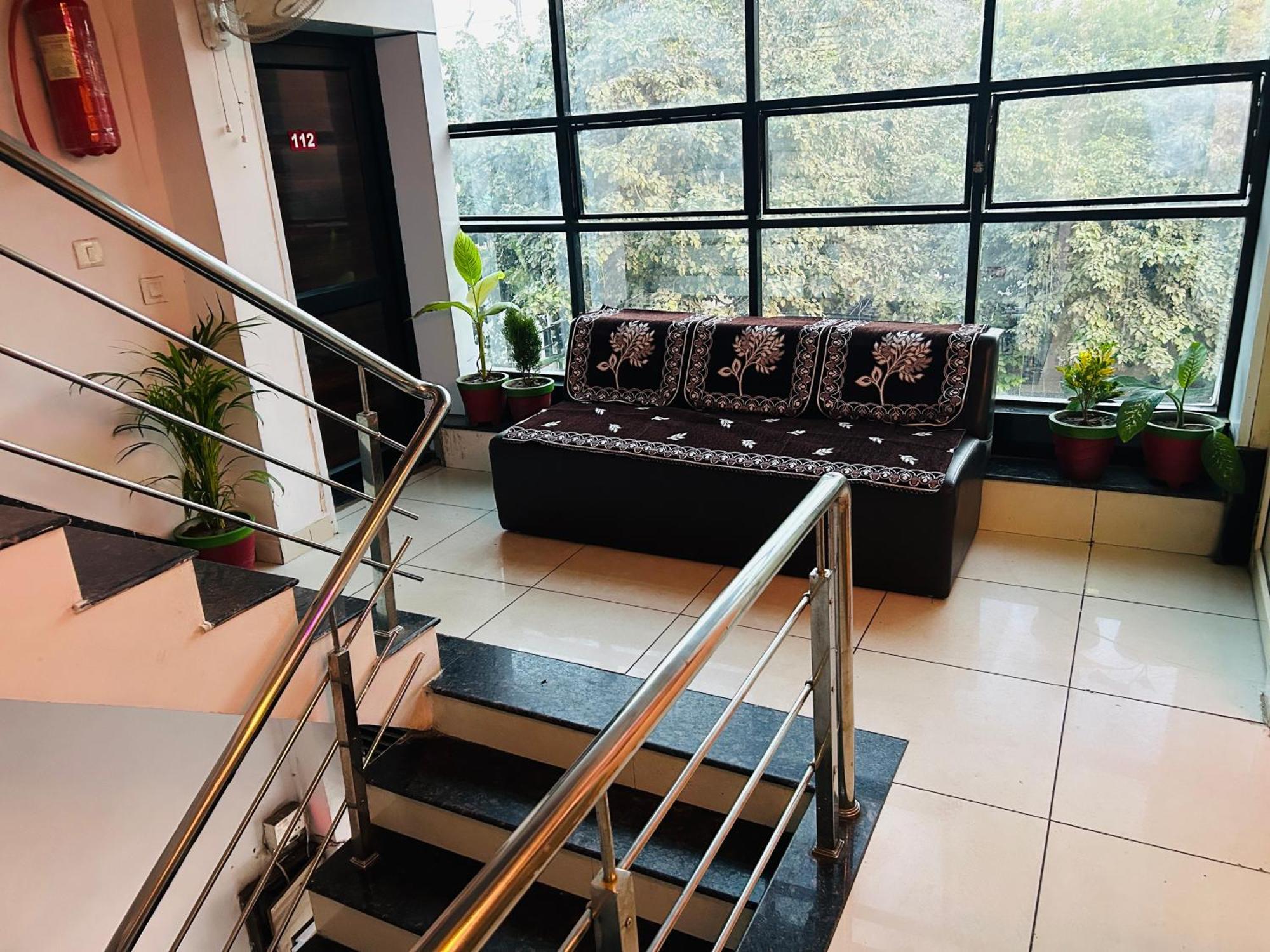Hotel Season Ahmedabad Bagian luar foto
